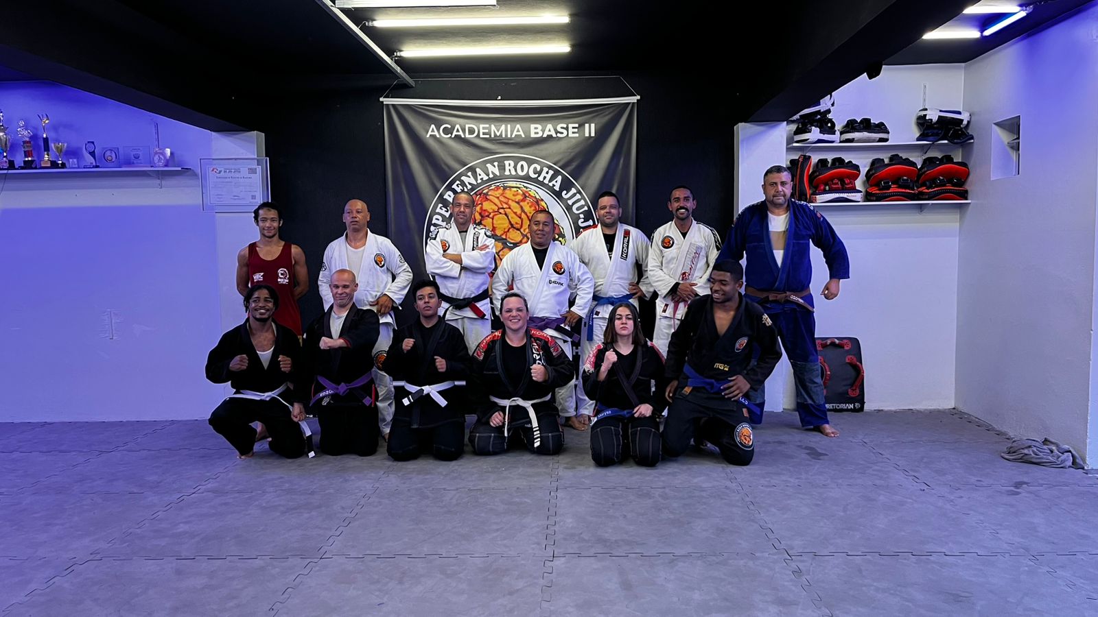 Foto de turma da Academia Base II, Equipe Renan Rocha Jiu-Jitsu